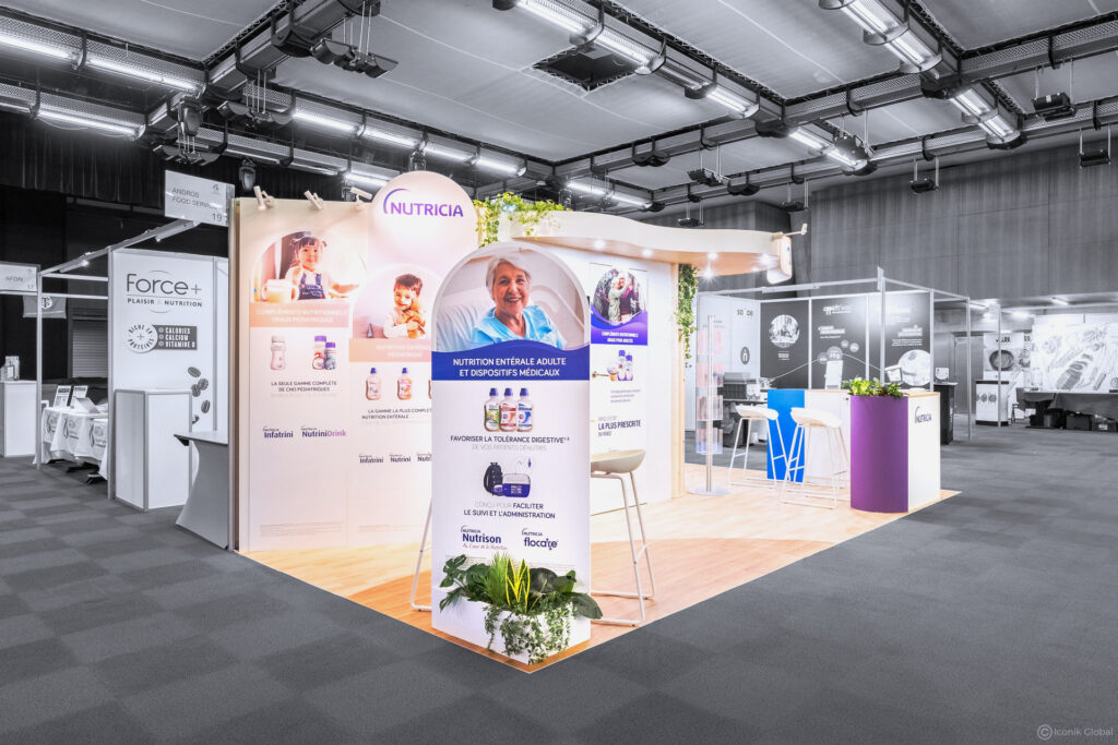Stand menuis&eacute; Danone Nutricia con&ccedil;u pour le salon AFDN 2025 &agrave; Toulouse