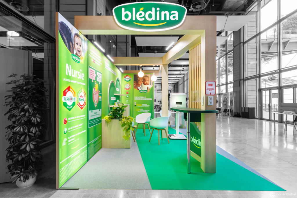Stand menuis&eacute; Danone bl&eacute;dina pour le salon SFP (Soci&eacute;t&eacute; Fran&ccedil;aise de P&eacute;diatrie) 2025 &agrave; Lyon