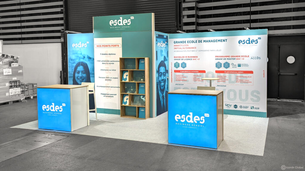 Stand Esdes modulaire r&eacute;alis&eacute; pour le Salon de l'&eacute;tudiant 2026 &agrave; Lyon
