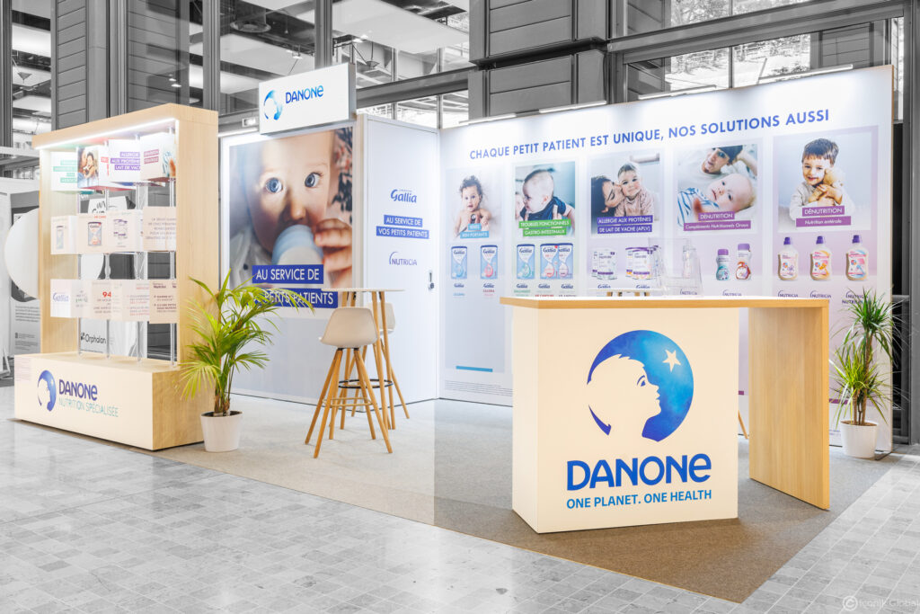 Stand modulaire Danone (Nutricia) pour SFP 2025 (congr&egrave;s de Soci&eacute;t&eacute; Fran&ccedil;aise de P&eacute;diatrie) &agrave; Lyon