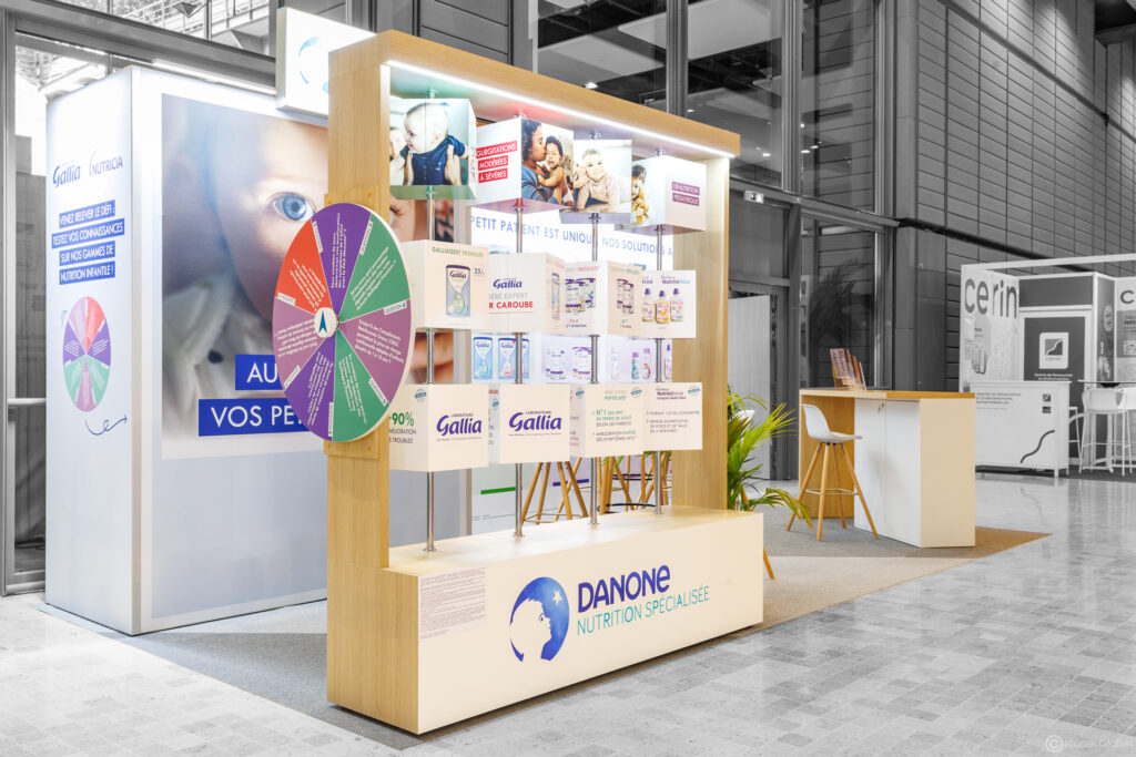 Stand modulaire Danone (Nutricia) pour SFP 2025 (congr&egrave;s de Soci&eacute;t&eacute; Fran&ccedil;aise de P&eacute;diatrie) &agrave; Lyon