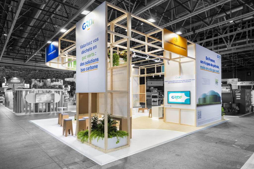 Stand GRDF menuis&eacute; (+ carton) r&eacute;alis&eacute; lors du salon Pollutec 2025 &agrave; Lyon