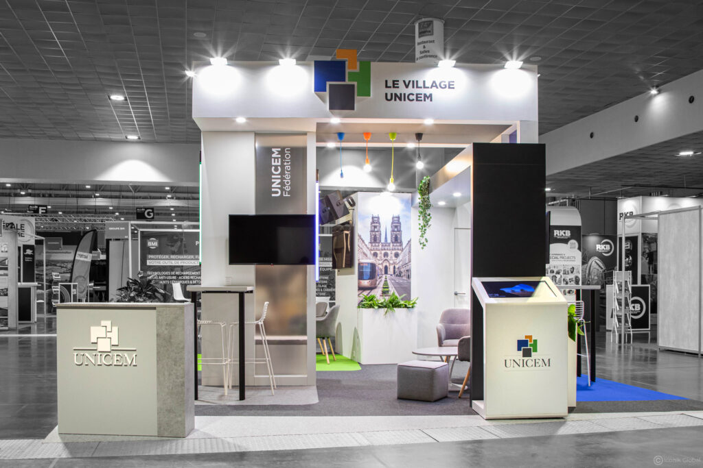 Stand Unicem menuis&eacute; pour le Congr&egrave;s de la SIM 2025 &agrave; Orl&eacute;ans